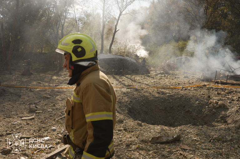 Russian missile attack hits Kyiv in a daytime assault, rescuers show ...