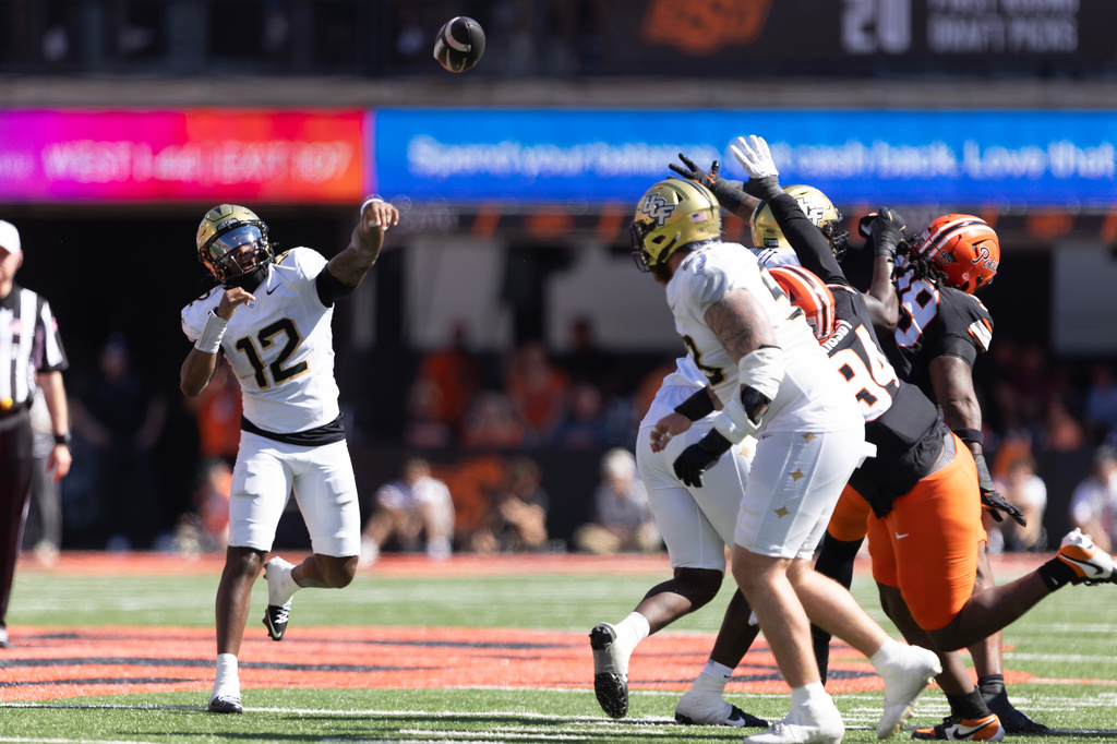 No. 18 Oklahoma State surges past UCF 42-28 after a fumble-return ...