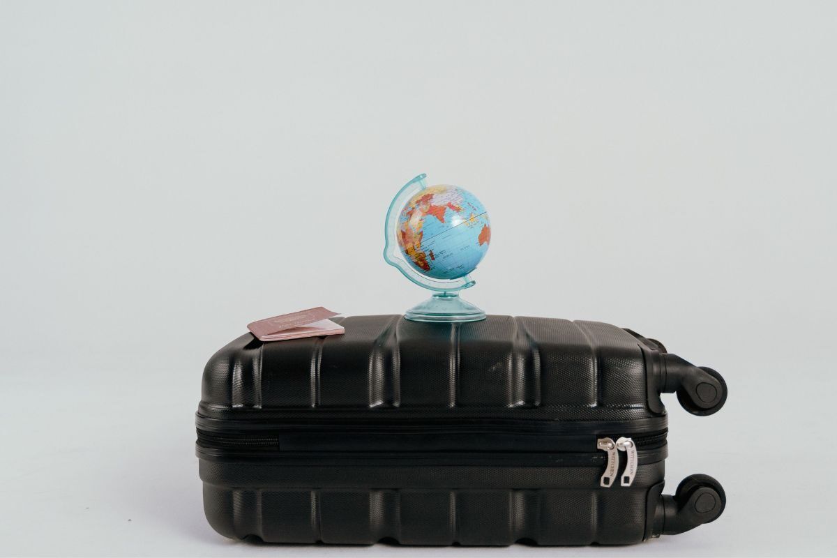 First time travelling abroad? The checklist nobody gives you, until now