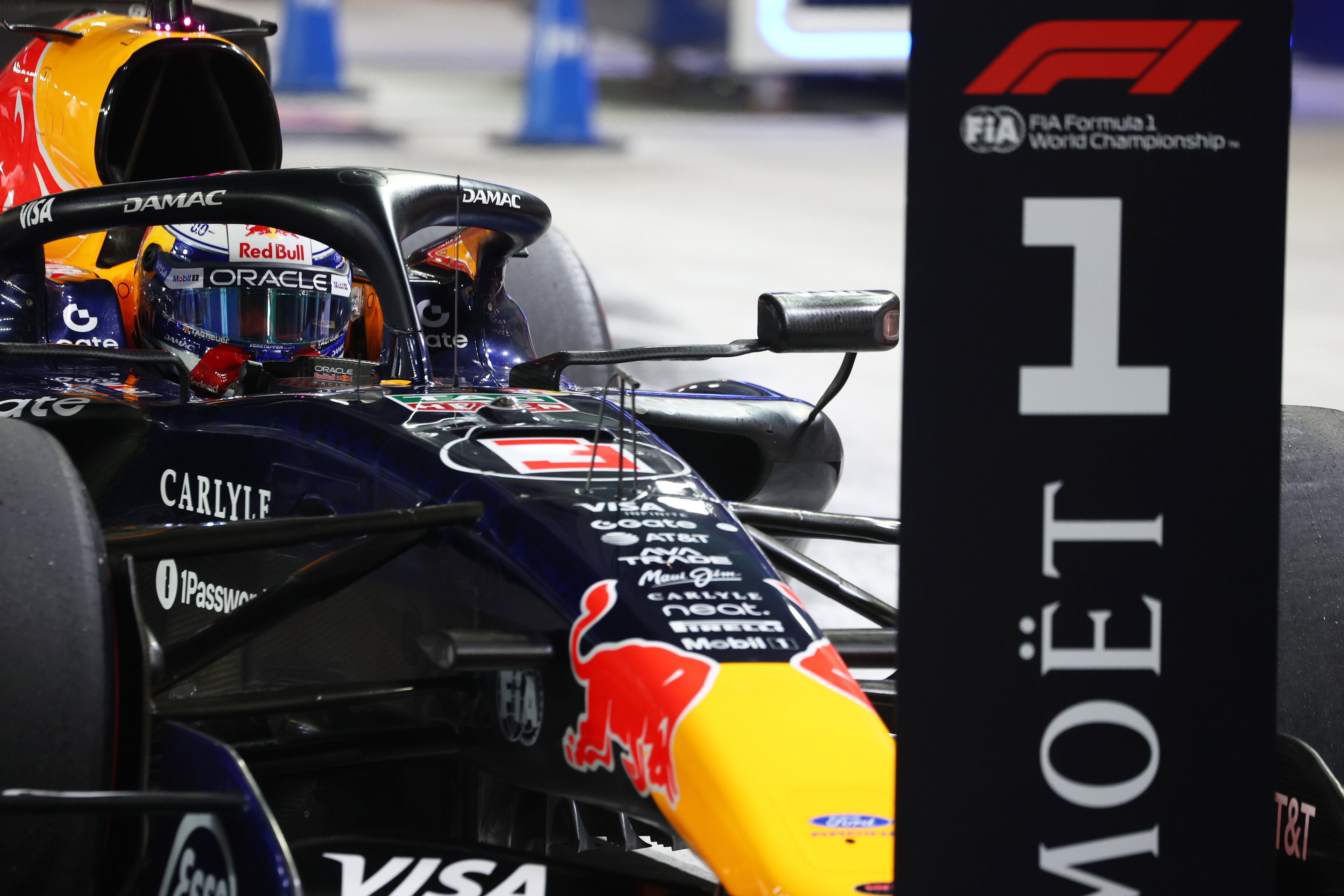 Button neemt hoed af voor Verstappen