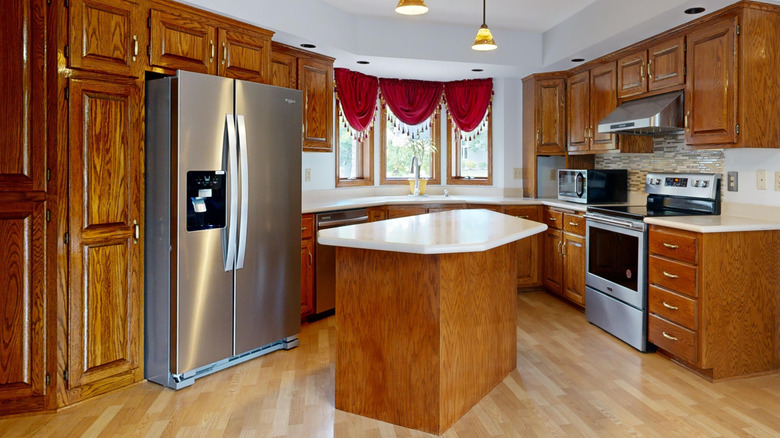 Just 30 years later, this kitchen feature is something hardly anyone wants