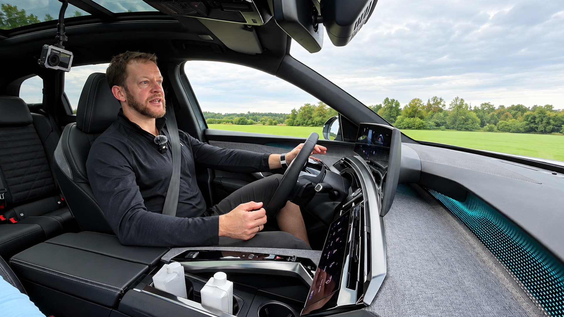 Peugeot E-5008 combines seven-passenger seating with a futuristic ...