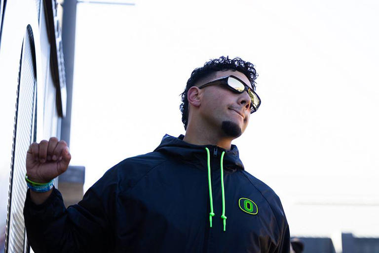 Dylan Raiola’s answer after Oregon’s UCLA loss goes beyond football