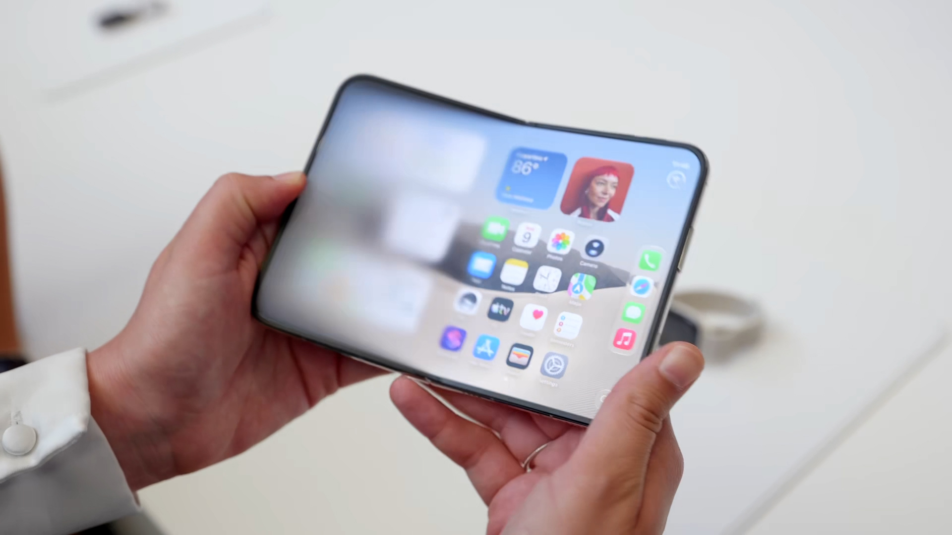 The iPhone duo’s unfolding animation is giving Z Fold 8 owners FOMO ...