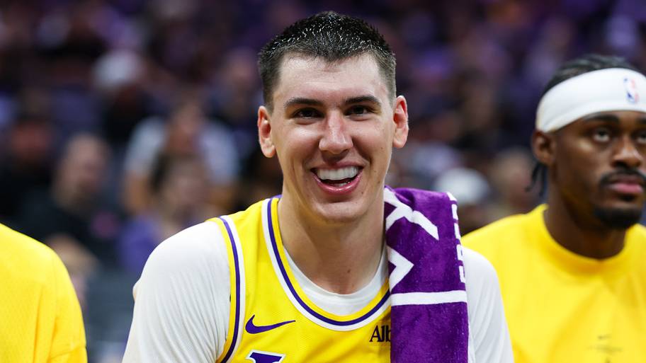 Lakers' Jake LaRavia opens up about major change behind impressive ...