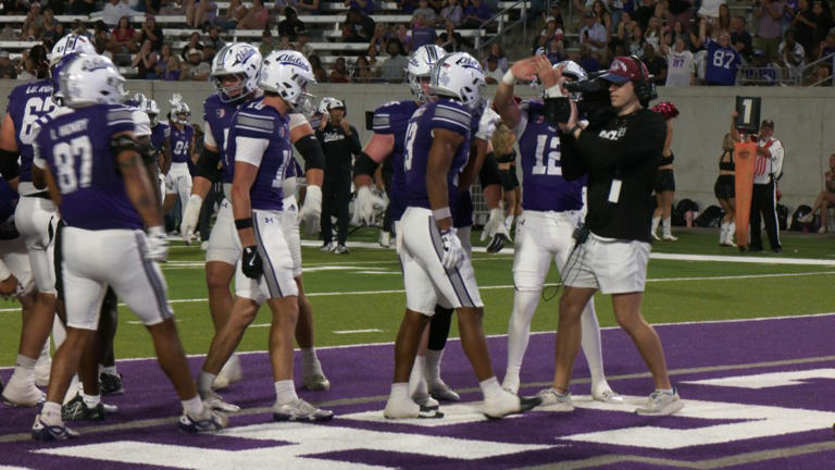 ACU Wildcats continue hot start to begin conference play
