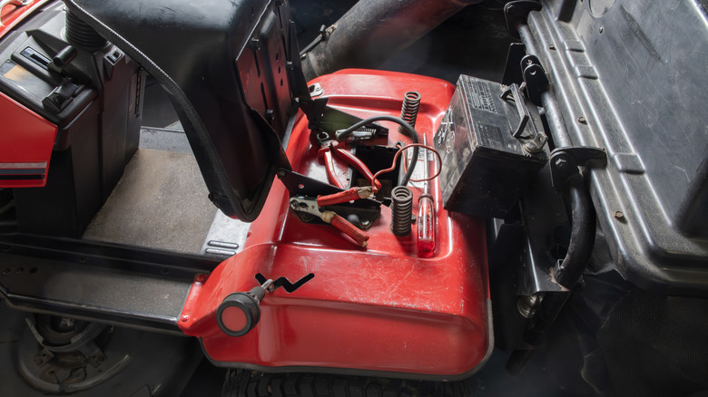 Can you use a car to jump a lawn mower battery?