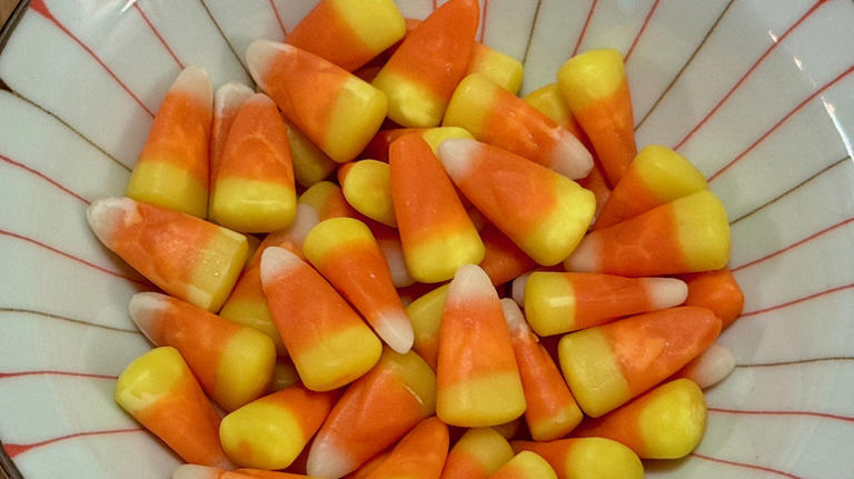Boomer Halloween candy, ranked worst to best