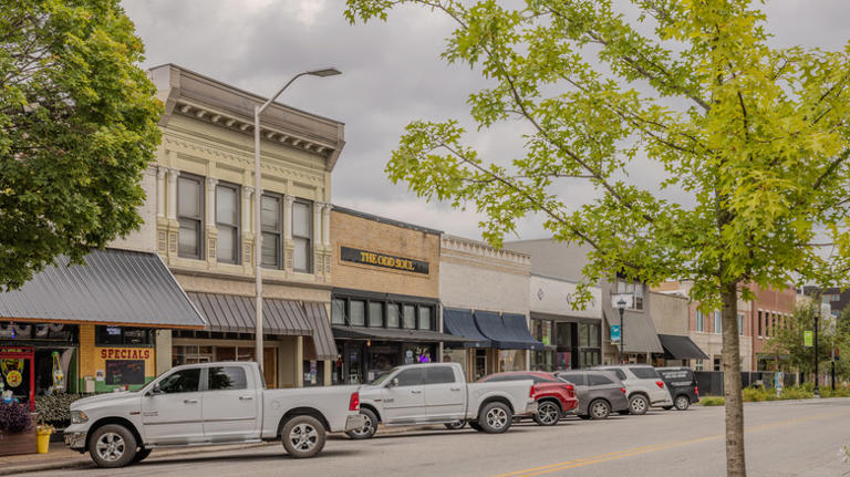 Arkansas' charming retirement city is an Ozark gem with senior-friendly ...
