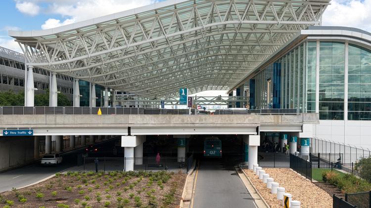 Storm brings flight delays to Charlotte airport, power outages across Mecklenburg County