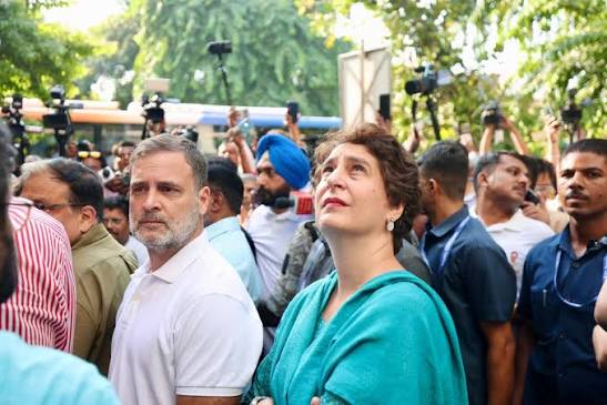 Rahul, Priyanka face poll test after street protests