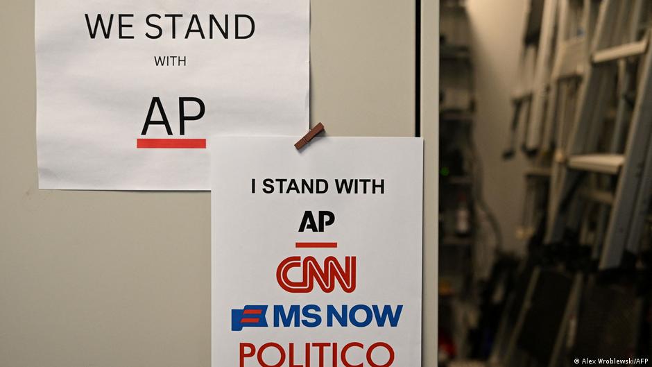US: Justice Department probes Trump's press pool boycott for antitrust ...