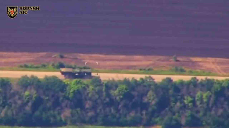 Ukrainian drones strike $50 million radar used by Russia’s S-400 air ...