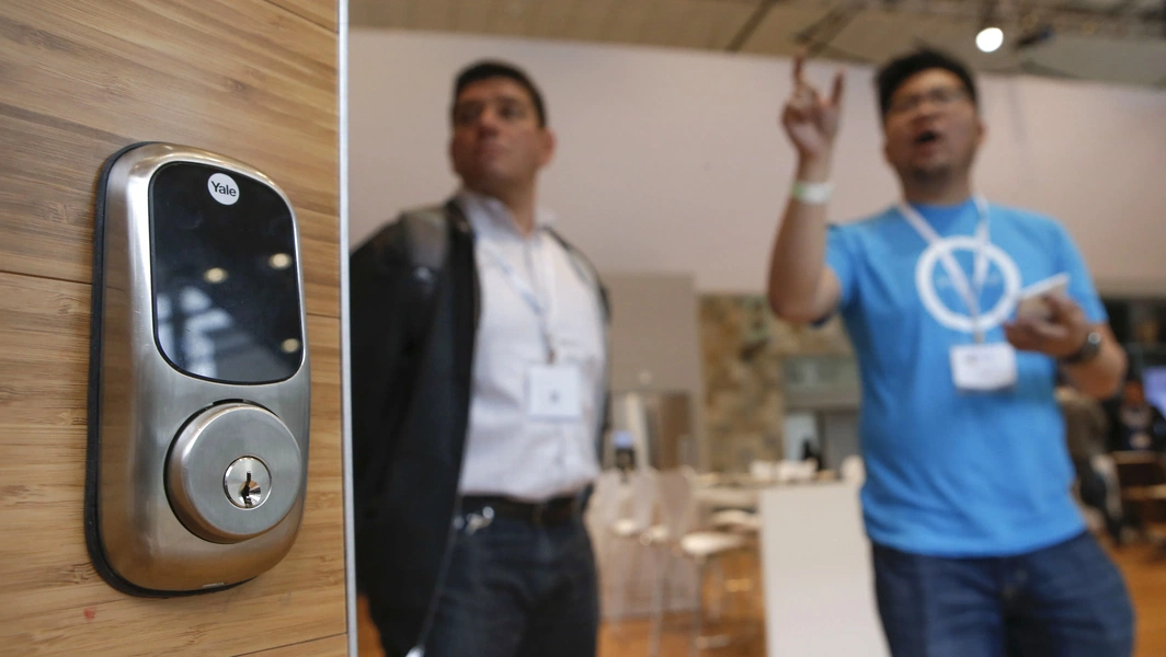Experts highlight security trade-offs in keyless and smart locks