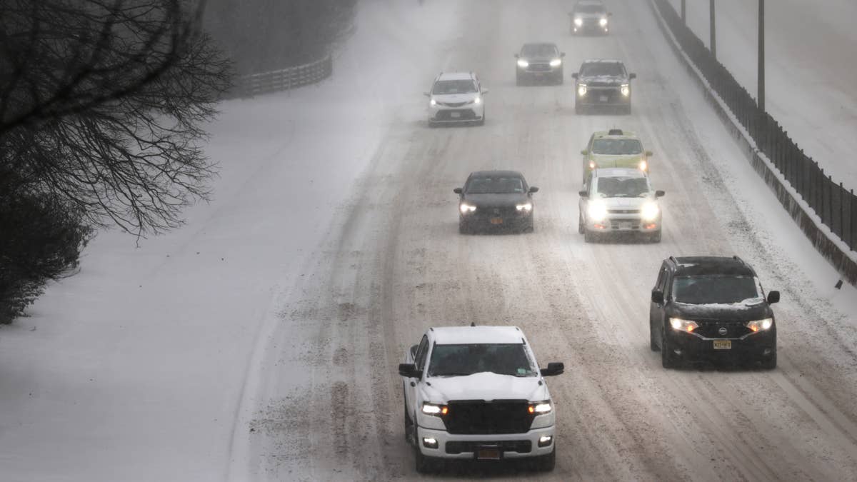 Winter storm warning announced for new areas as snow climbs to 30 ...