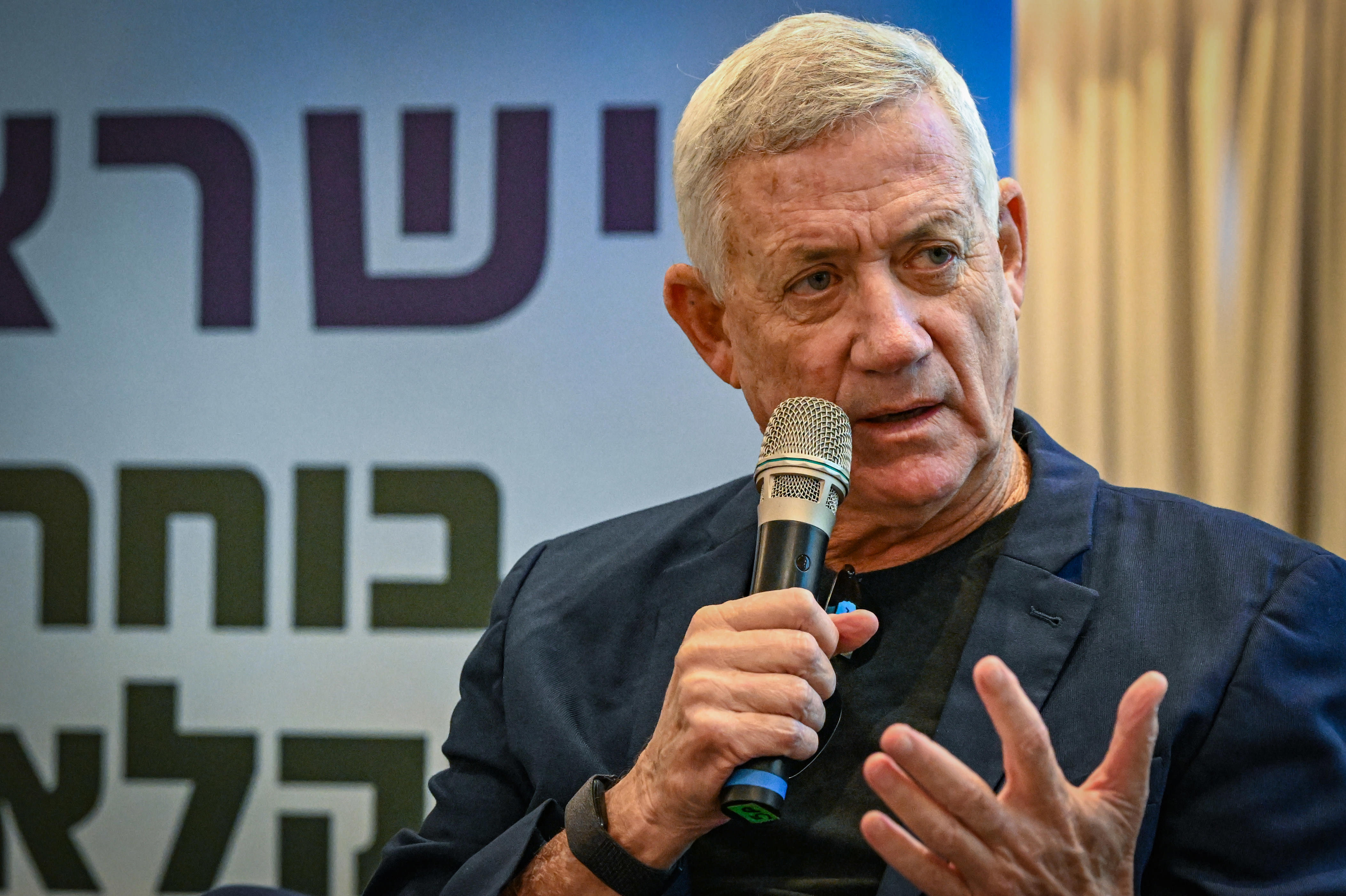 Gantz announces he will continue election campaign, despite polling ...
