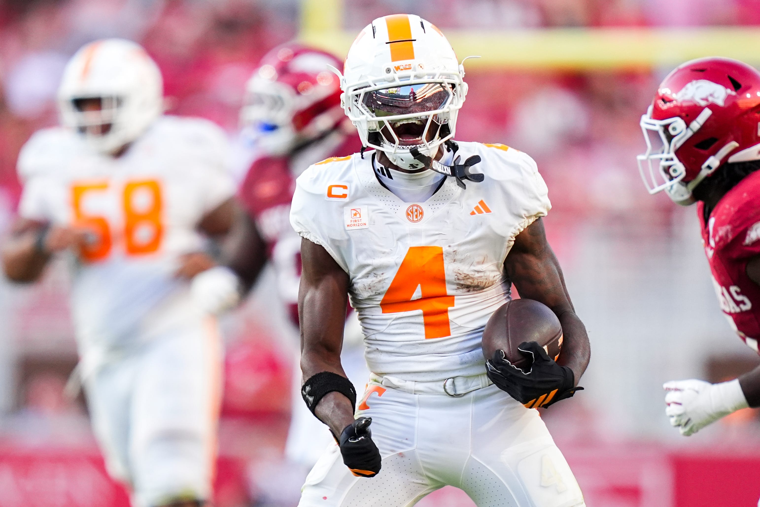 Tennessee football announces uniform combination for South Carolina game