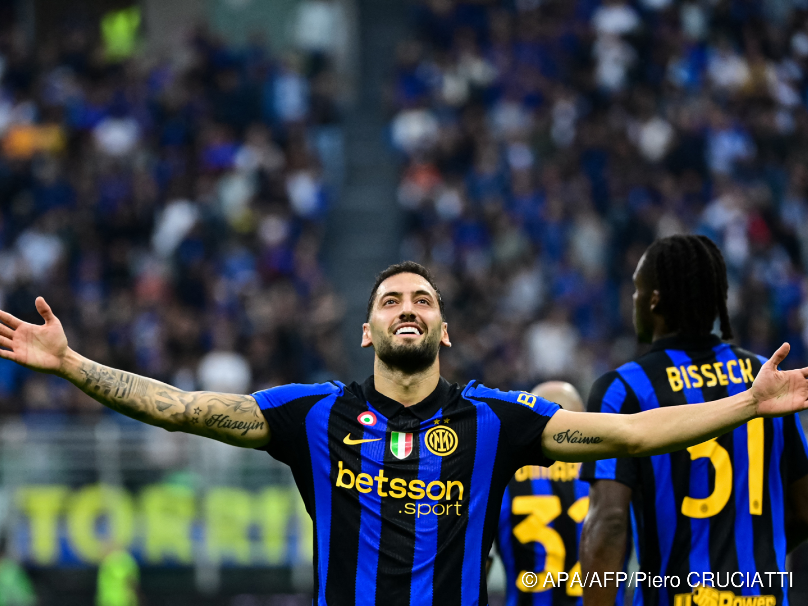 Inter übernimmt Tabellenführung - erster Sieg von Genoa