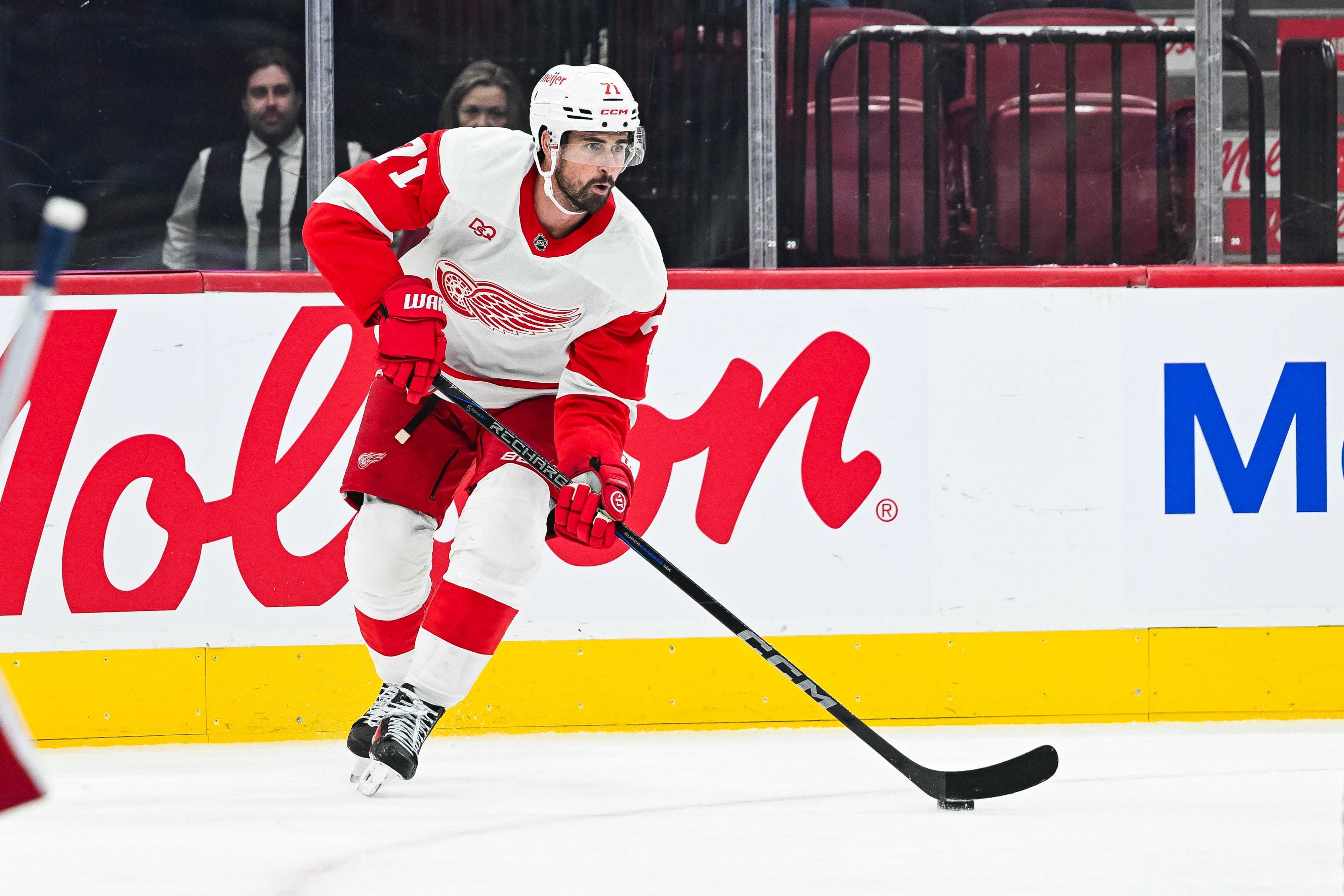 Column | Detroit's Dylan Larkin was embarrassed by Steve Yzerman twice