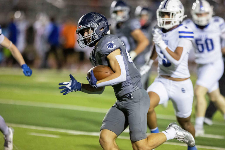 Boerne Champion's Caleb Farias voted Express-News Athlete of the Week