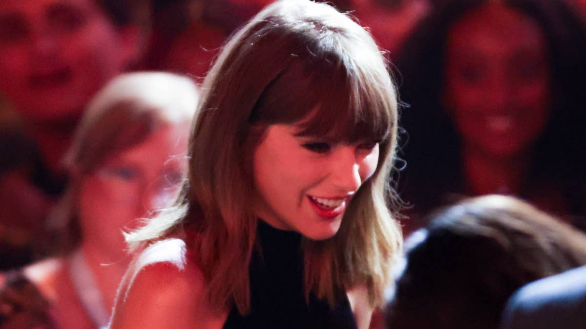 Taylor Swift files trademark for her voice saying 'Hey, it's Taylor ...