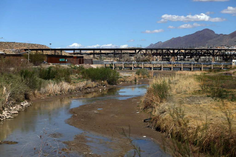 Another major US river running dry leaving millions facing water crisis