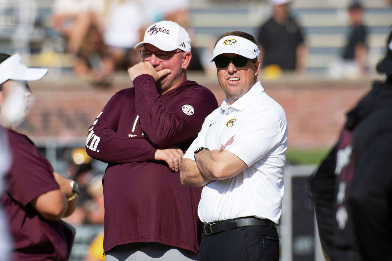 Mike Elko calls Texas A&M fan site 'cesspool' after Aggies' lackluster ...