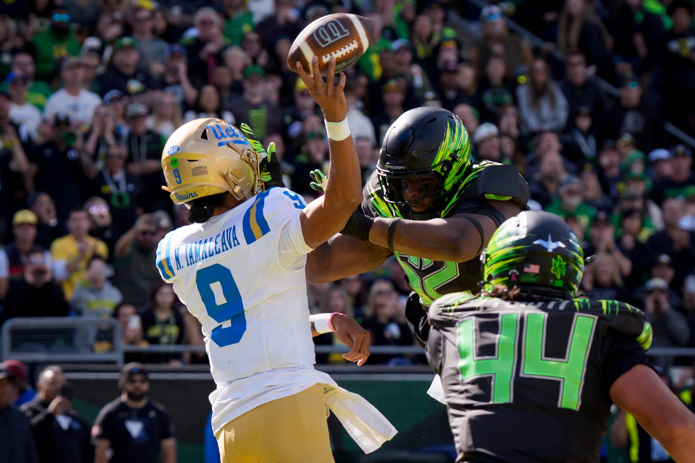 Oregon football vs. UCLA final score, reaction to Ducks' second loss