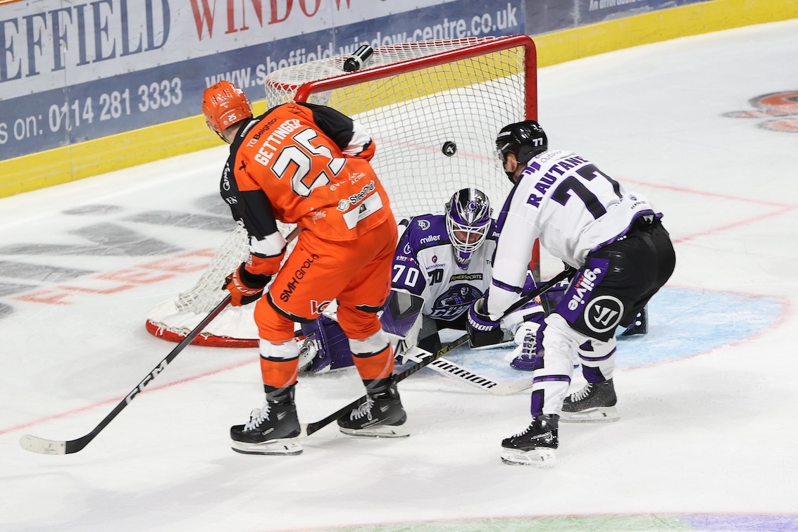 Tim Gettinger at the double as Sheffield Steelers hit back in style ...