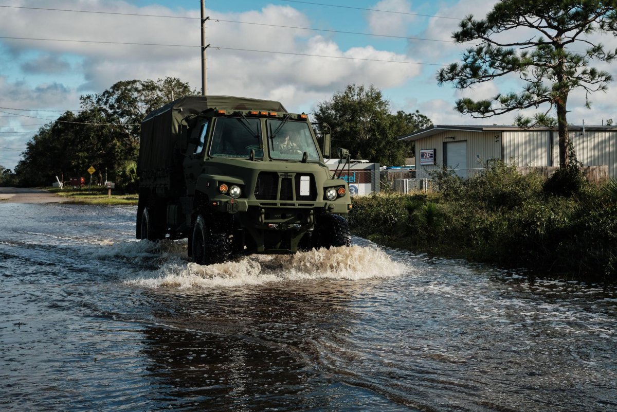 4 people dead, 860K without power from Hurricane Isaias