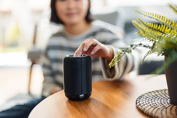 Instantly speed up your Wi-Fi by moving router away from 1 item in the ...