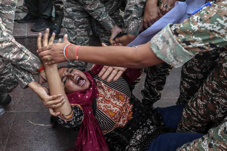 Protest leaders and journalists held in massive security crackdown ...