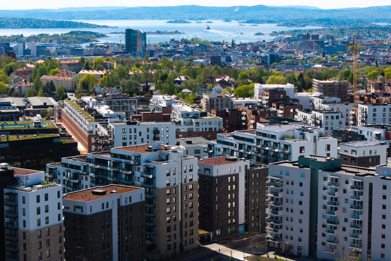 Stortinget skal selge pendlerboliger