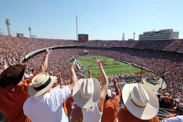 Scenes from Red River: Texas and Oklahoma fans prove rivalry is alive ...