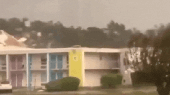 Hurricane Isaias kills 4 in US, leaves hundreds of thousands without power