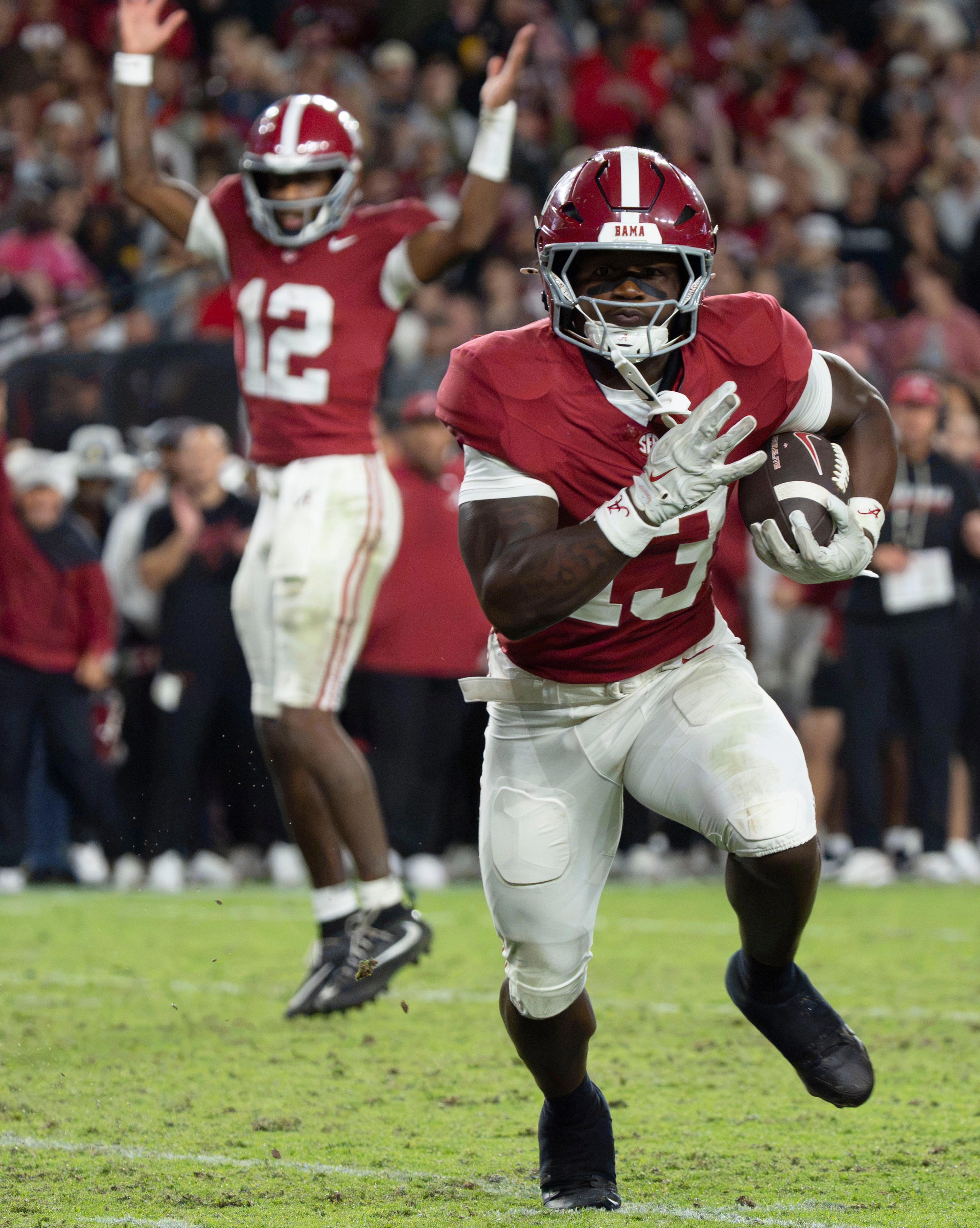 Alabama football's EJ Crowell, Zabien Brown exit Tennessee game with ...