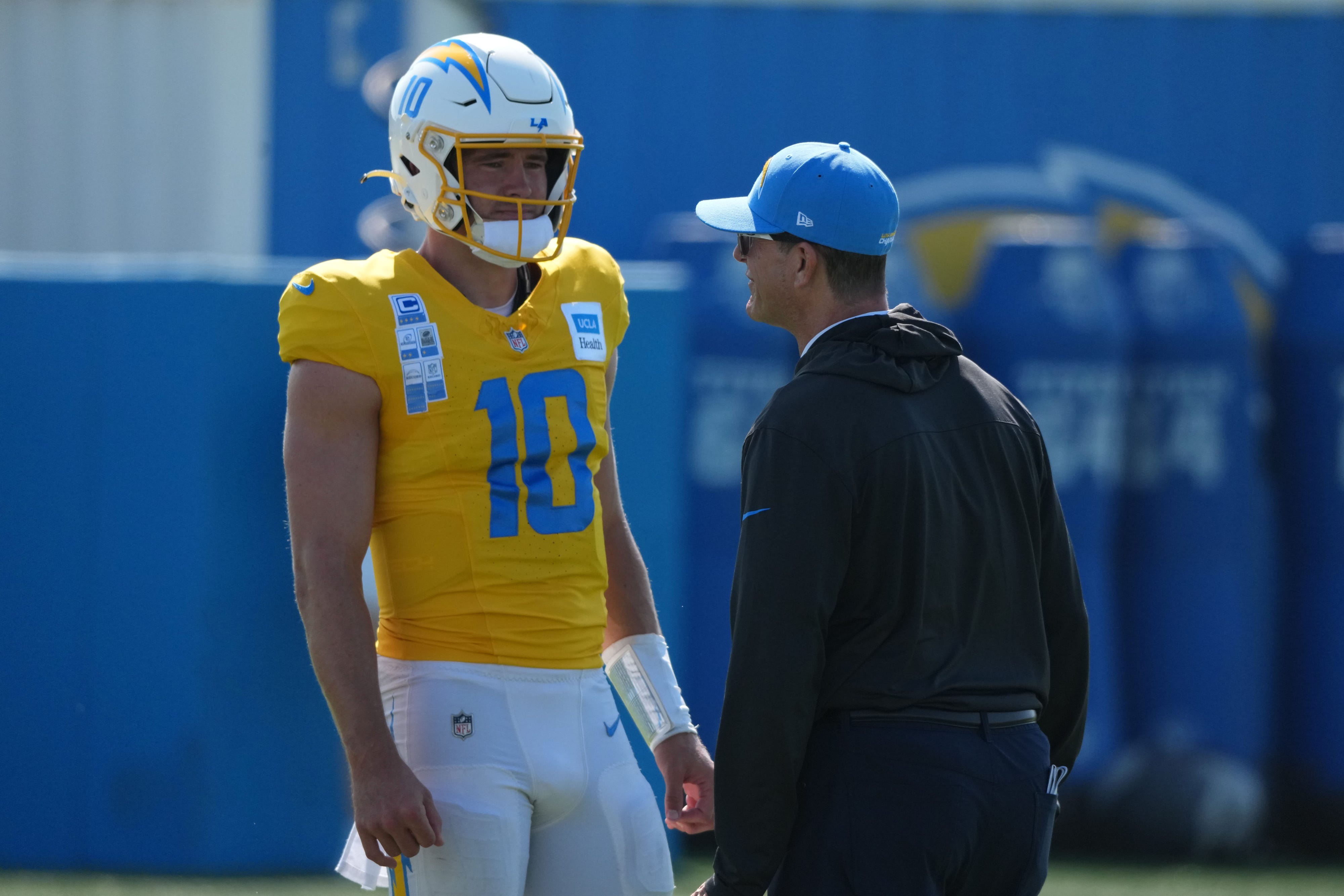 Former Chargers GM offers reasons for optimism amid 0-4 start