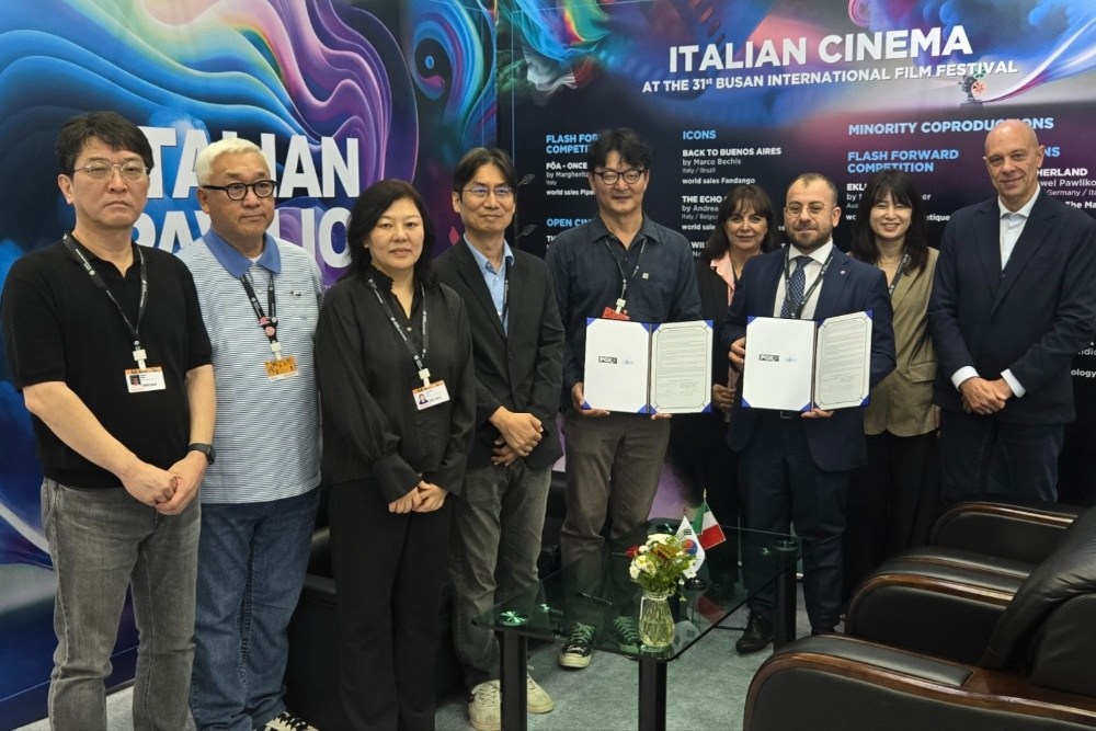 Korean and Italian producers sign co-production pact at Busan market