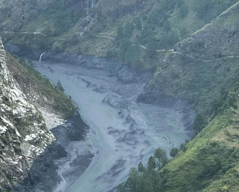 Nepal flash flood sweeps away 35 houses, damages hydropower project ...