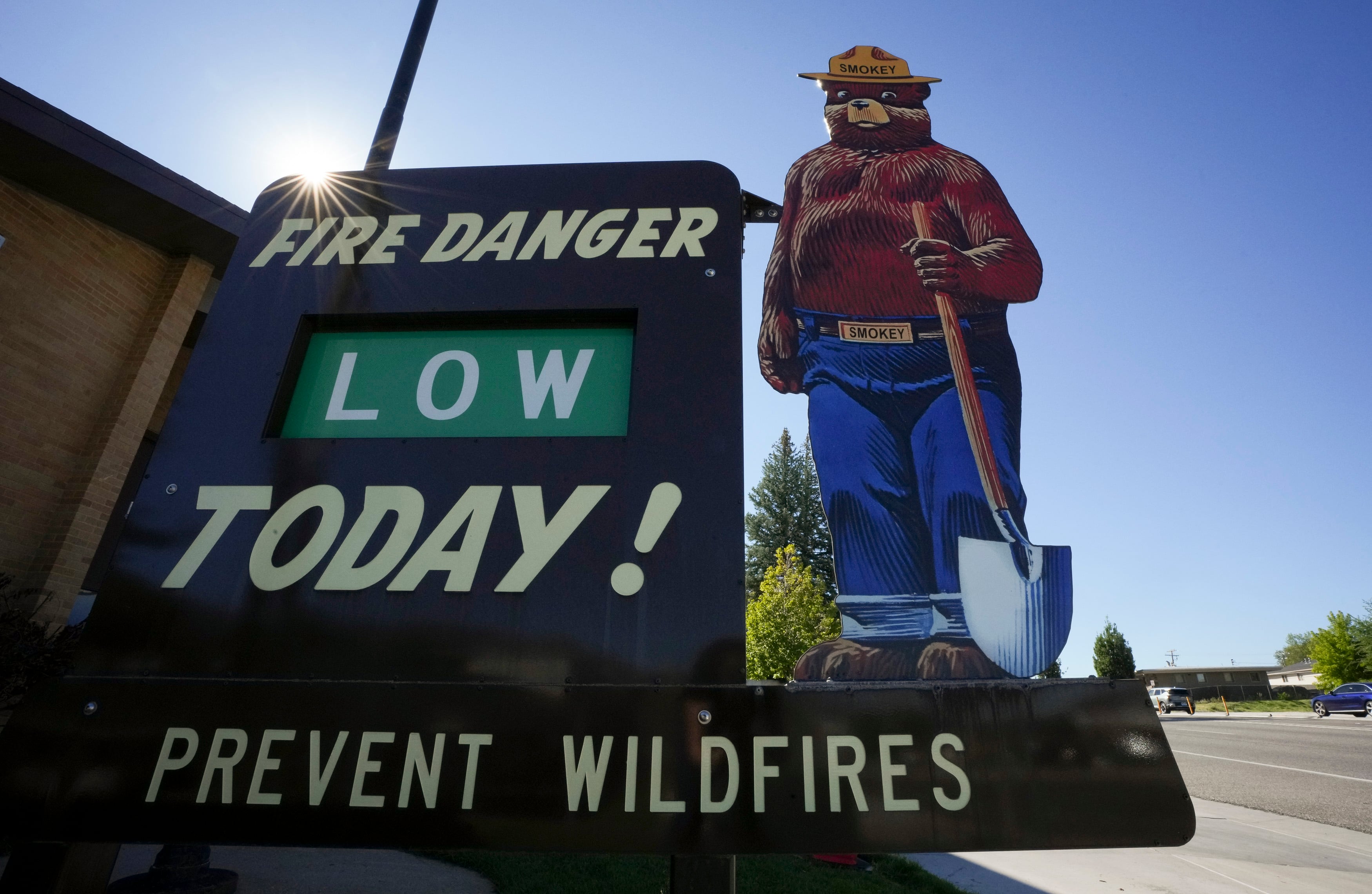 Those classic roadside Smokey Bear signs? Changing them is more ...