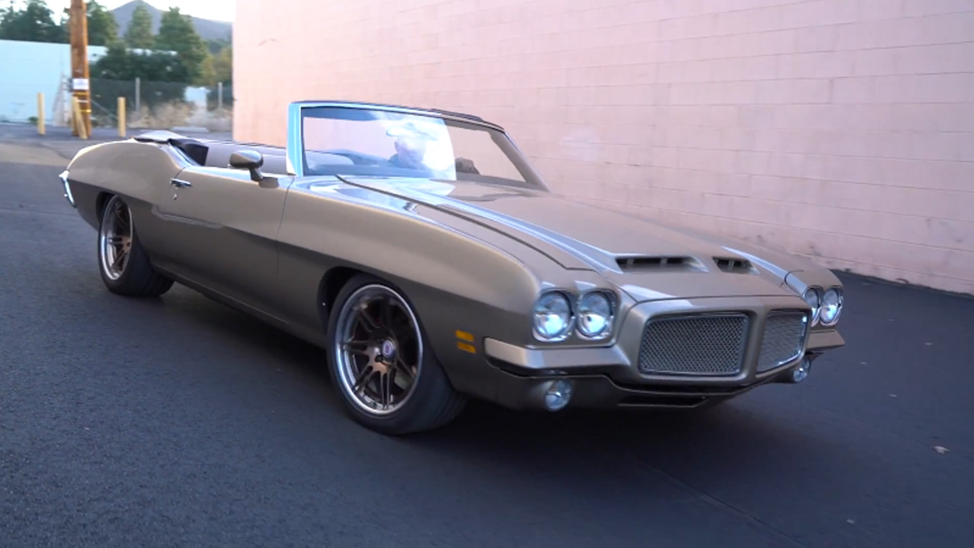 This GTO blends classic muscle with custom design