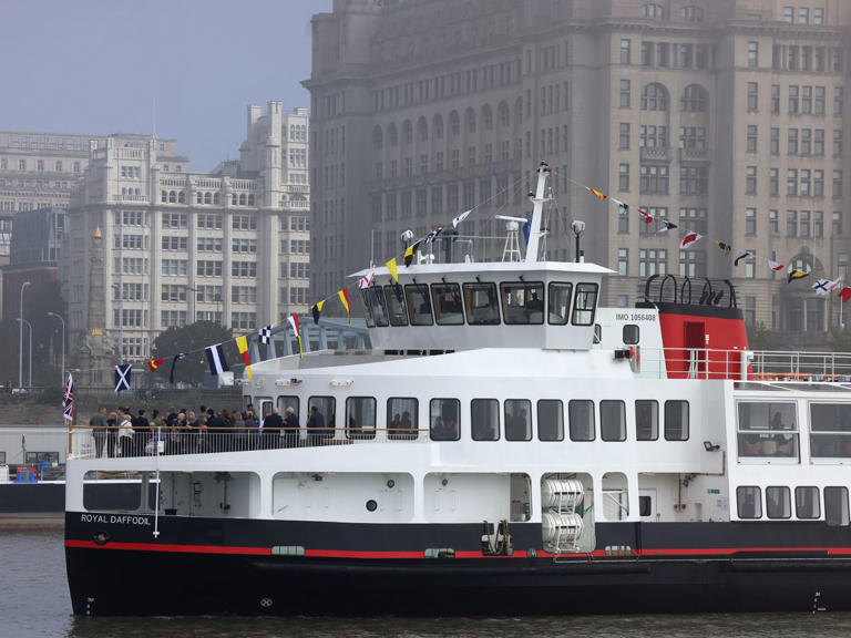 Mersey ferries suspended for second day in a row due to technical issue
