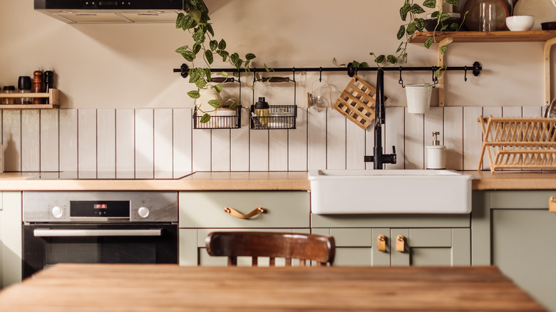 Add this type of seating to your kitchen for a refreshing style change ...