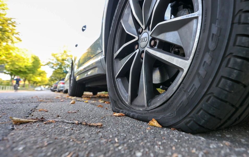 Autumn driving hazards prompt urgent vehicle safety checks