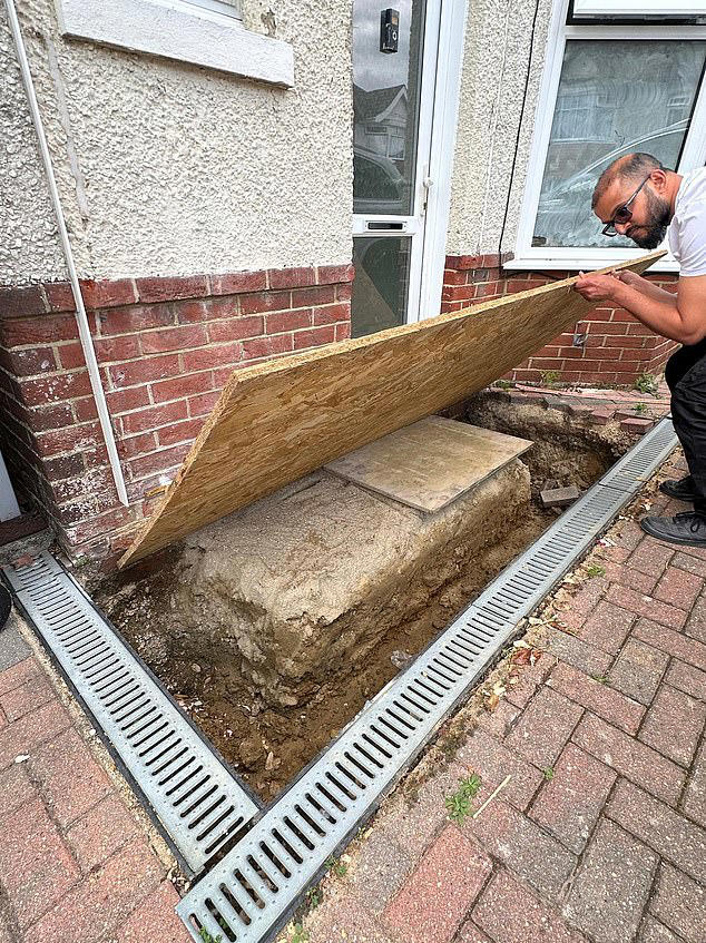 The shocking state £72k cowboy builder left DIY SOS deaf couple's home