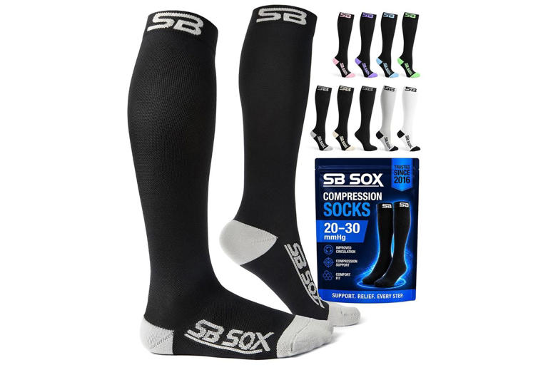 A doctor explains why everyone should wear compression socks on long ...