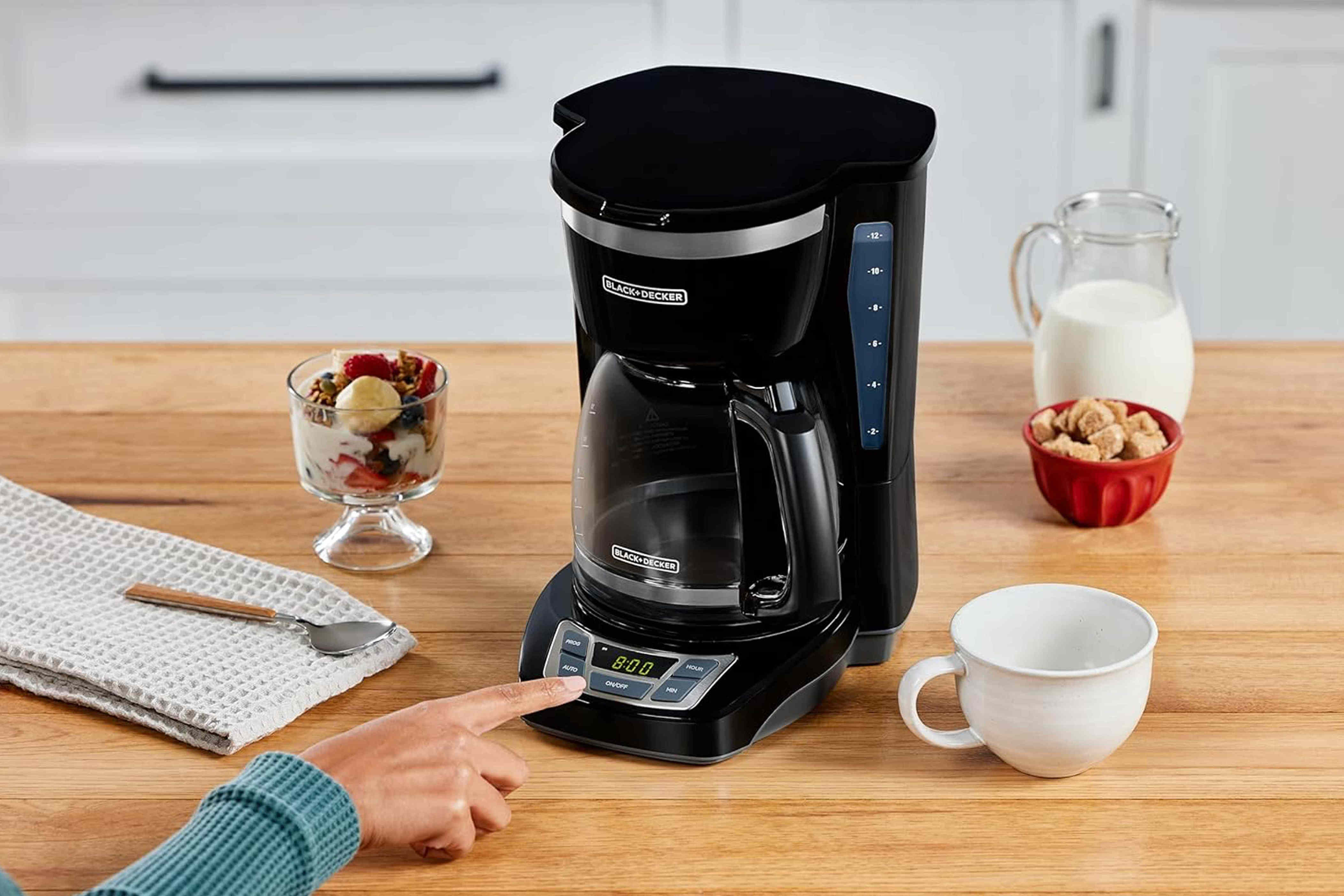 The highest-rated coffee maker at Amazon only costs $30 — it won over a ...
