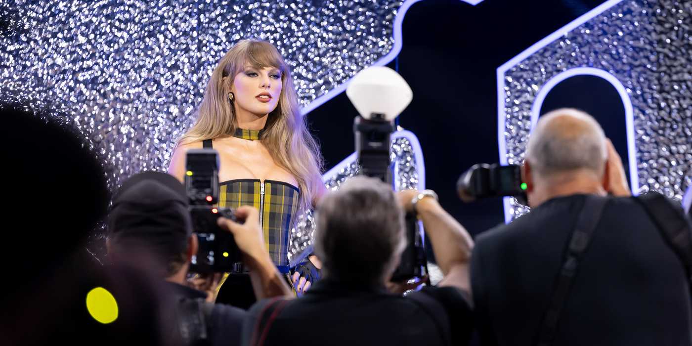 Taylor Swift makes history with most ever wins at MTV VMAs