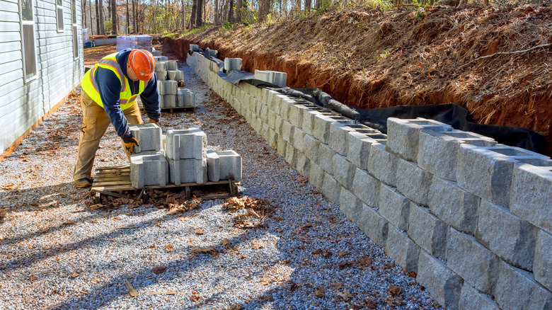 Ditch concrete blocks: The long-lasting alternative for retaining walls ...