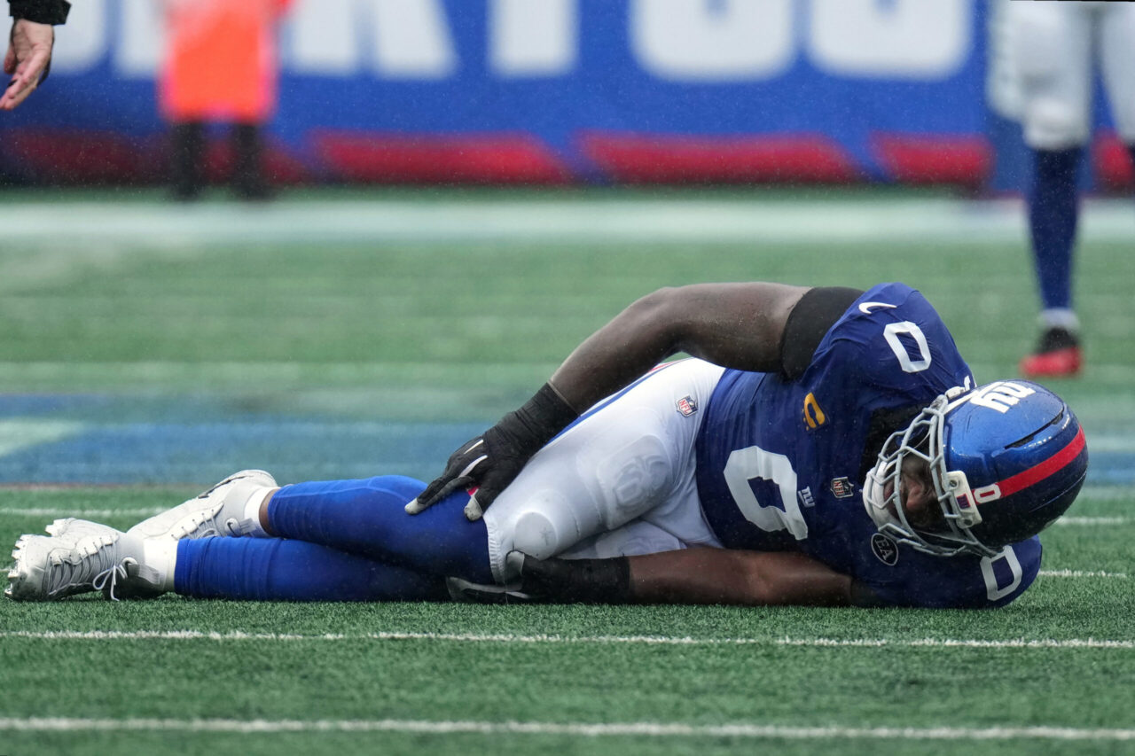 Giants lose Jaxson Dart then gamble on injured edge rusher who is now ...